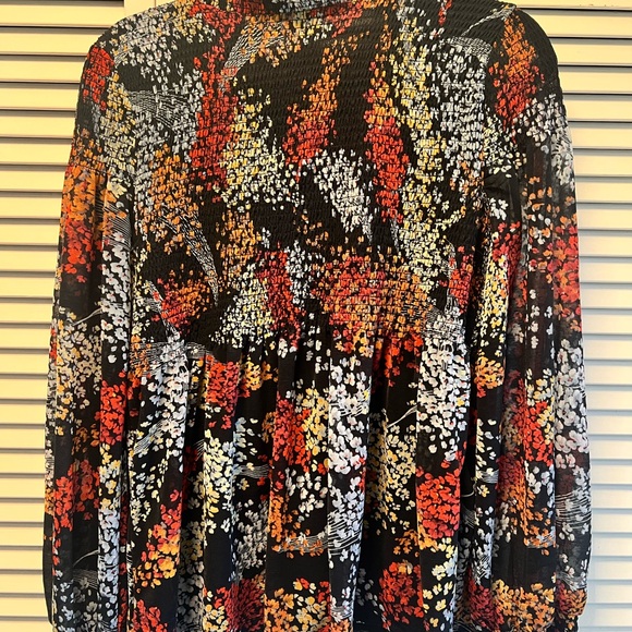 Anthropologie Akemi + Kim Elegant Multicolor Women's Blouse size M - Picture 2 of 5